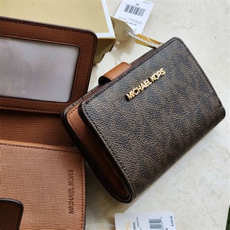 michael kors portemonnaie geldbörse jet set travel bifold zip wallet|michael kors wallet.